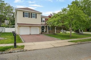 45 Holyoke Ct, Wayne Twp., NJ 07470