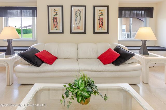 4072 Misty View Drive, Spring Hill, FL 34609