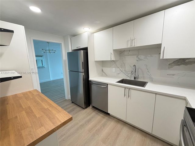 400 Kings Point Drive 604, Sunny Isles Beach, FL 33160