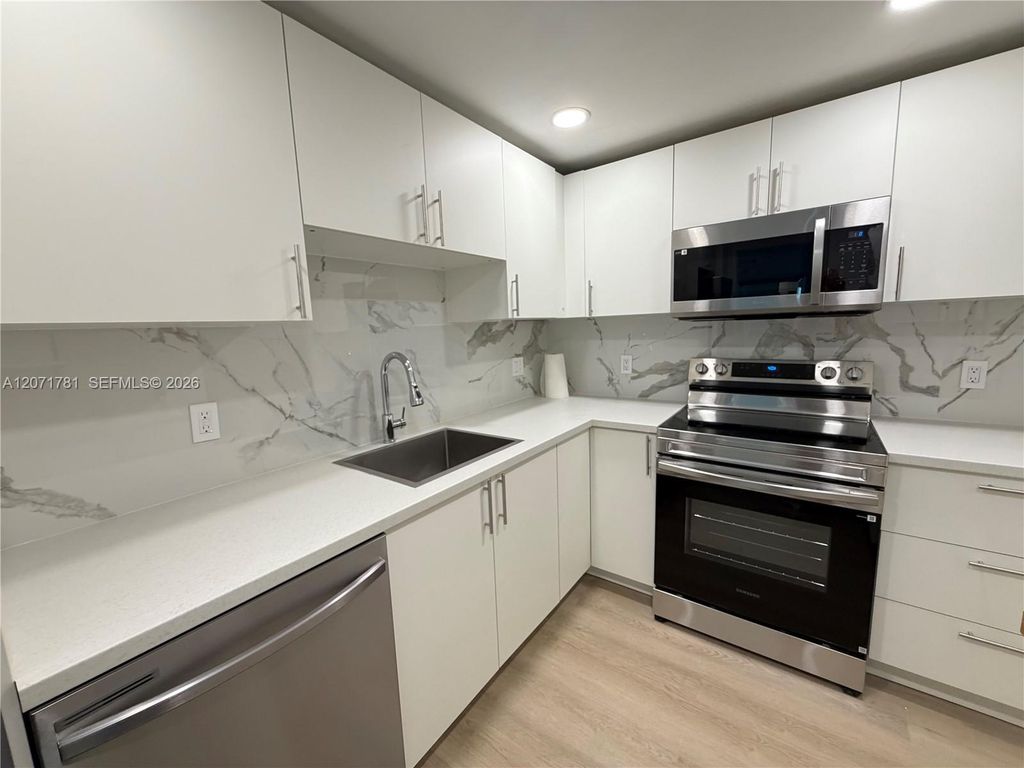 400 Kings Point Drive 604, Sunny Isles Beach, FL 33160