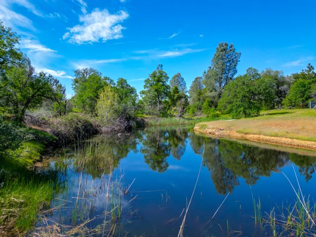 5110 Chestnut Street, Anderson, CA 96007