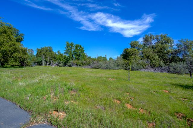 5110 Chestnut Street, Anderson, CA 96007