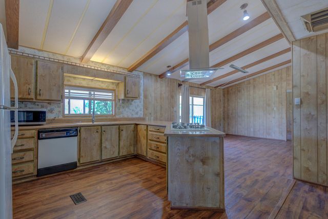 5110 Chestnut Street, Anderson, CA 96007