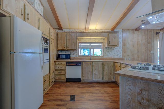 5110 Chestnut Street, Anderson, CA 96007