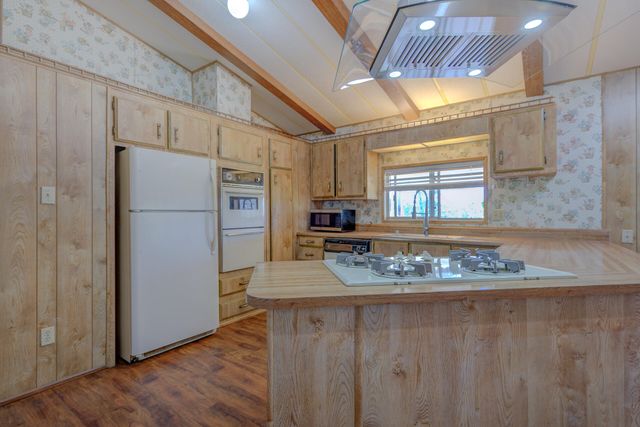 5110 Chestnut Street, Anderson, CA 96007