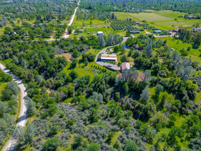 5110 Chestnut Street, Anderson, CA 96007