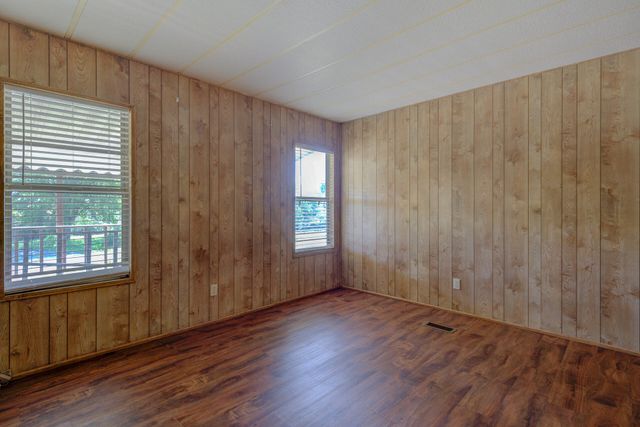 5110 Chestnut Street, Anderson, CA 96007