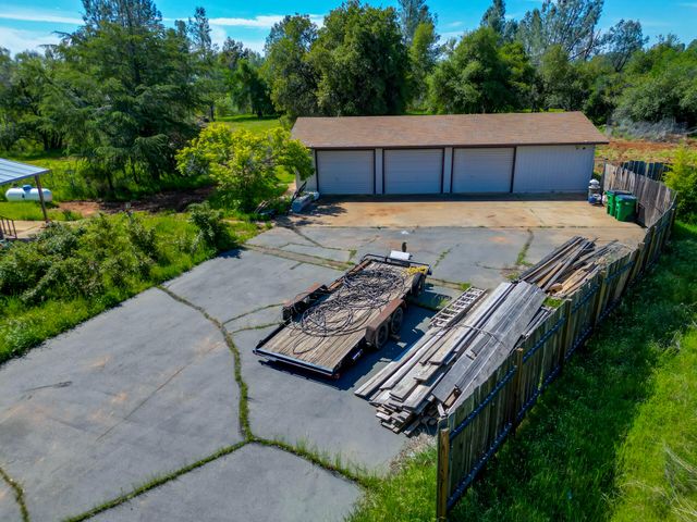 5110 Chestnut Street, Anderson, CA 96007