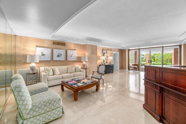 315 S Lake Drive Ph C, Palm Beach, FL 33480