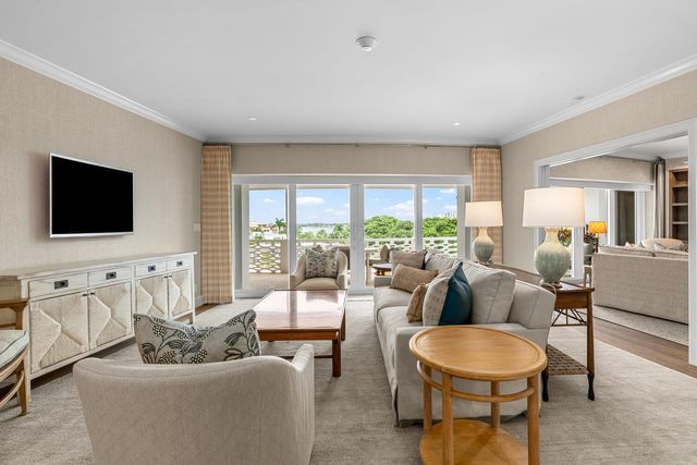 315 S Lake Drive Ph C, Palm Beach, FL 33480