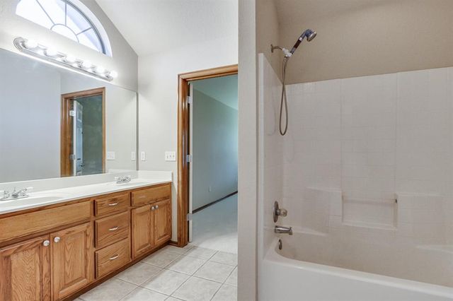 5012 Eric Drive, Oklahoma City, OK 73135