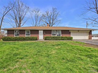 5 Nightingale, Granite City, IL 62040