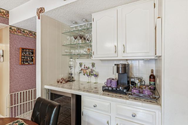 2909 Oakridge Drive, Bedford, TX 76021