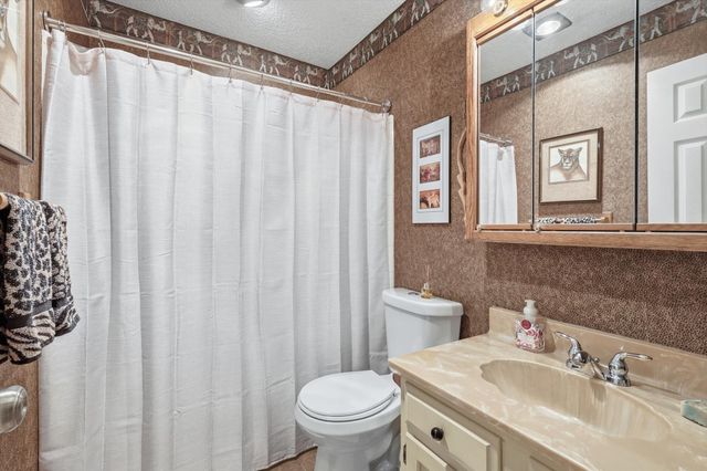 2909 Oakridge Drive, Bedford, TX 76021