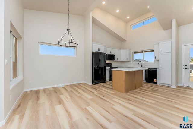 116 S Freshwater Ave Avenue, Brandon, SD 57005