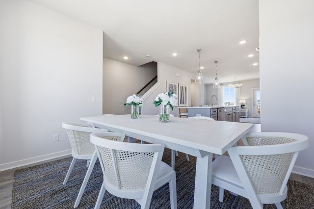 530 Heathwood Way, Summerville, SC 29486