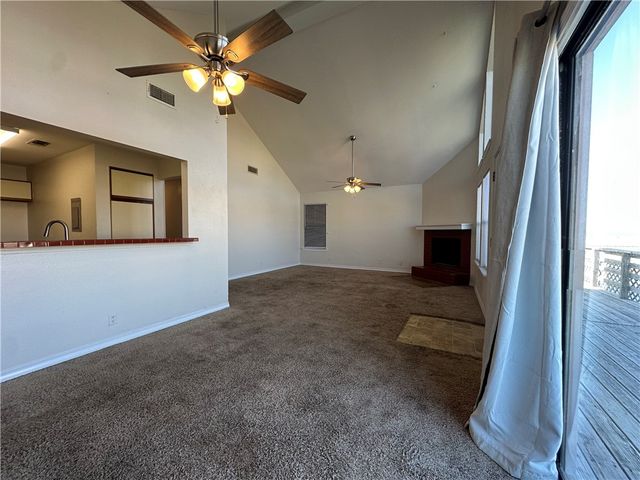 738 Imperial Harbor Dr, Corpus Christi, TX 78402