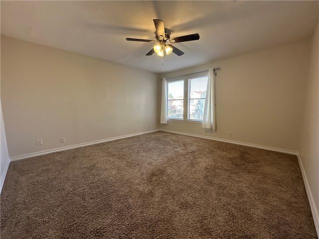 738 Imperial Harbor Dr, Corpus Christi, TX 78402