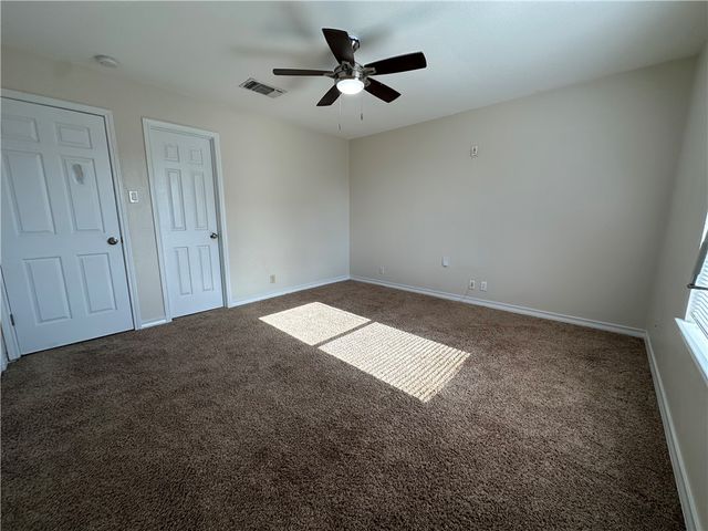 738 Imperial Harbor Dr, Corpus Christi, TX 78402