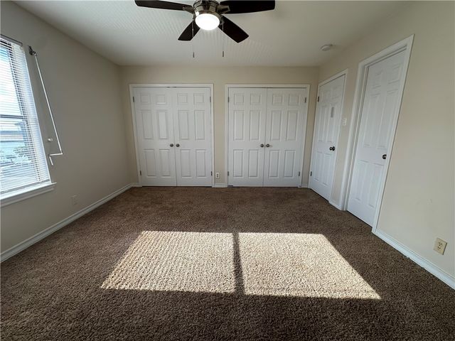 738 Imperial Harbor Dr, Corpus Christi, TX 78402