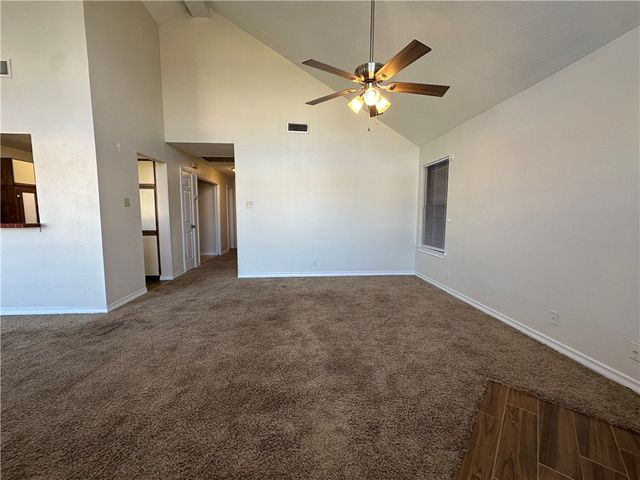 738 Imperial Harbor Dr, Corpus Christi, TX 78402