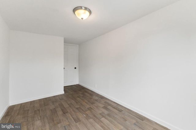 211 BROAD ST, Beverly, NJ 08010