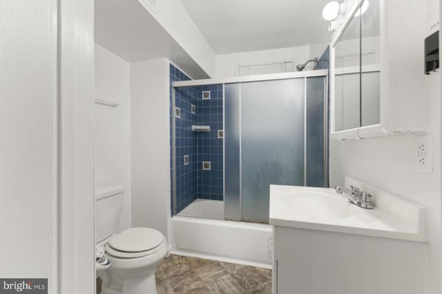 211 BROAD ST, Beverly, NJ 08010