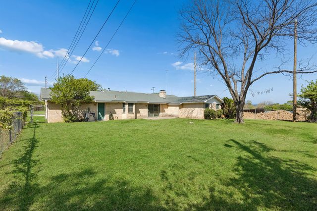 6028 Truman Drive, Fort Worth, TX 76112