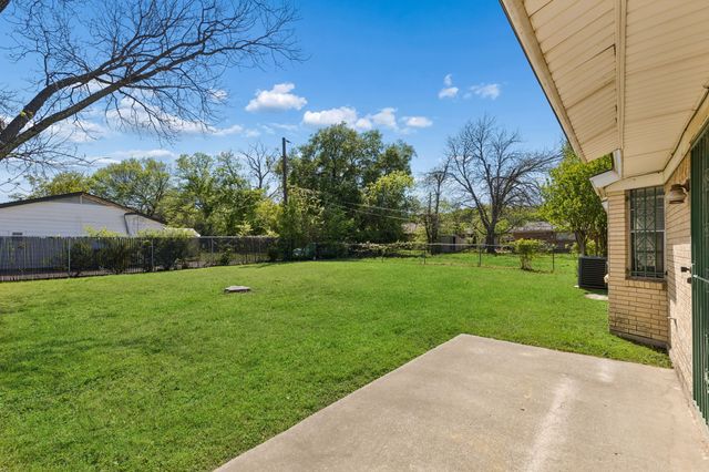 6028 Truman Drive, Fort Worth, TX 76112