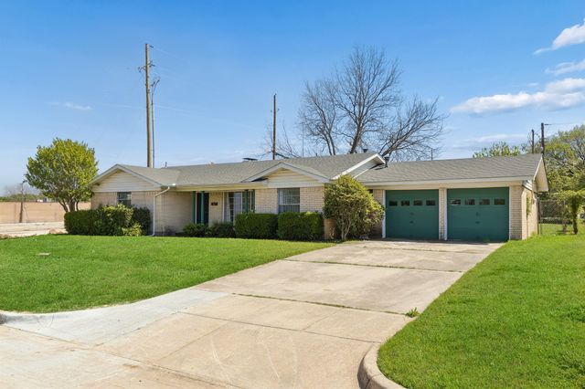 6028 Truman Drive, Fort Worth, TX 76112