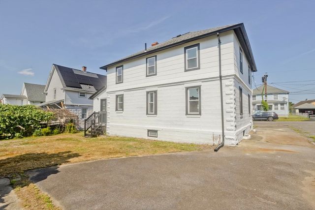 12 Weston St, Wilbraham, MA 01095