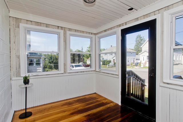 12 Weston St, Wilbraham, MA 01095