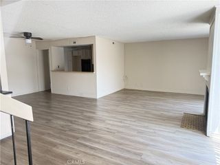8341 De Soto 5, Canoga Park, CA 91304