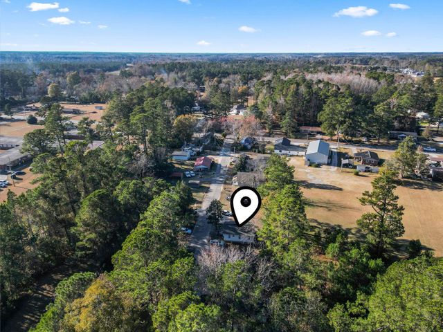 3055 Chestnut St., Loris, SC 29569