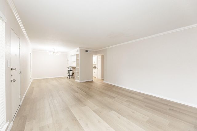 2101 Fountain View Drive 46C, Houston, TX 77057