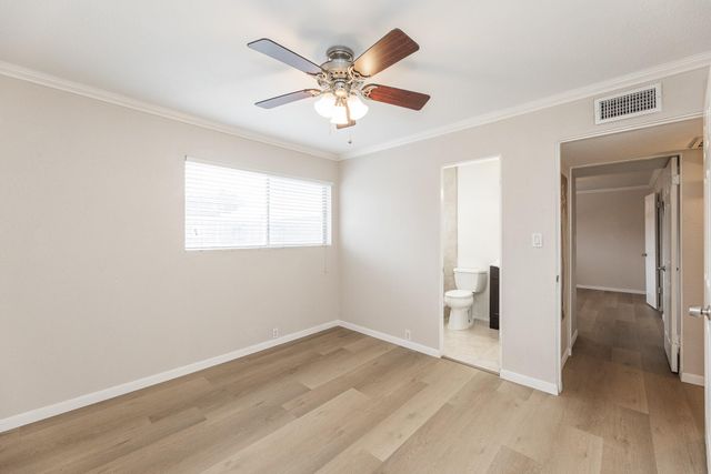 2101 Fountain View Drive 46C, Houston, TX 77057