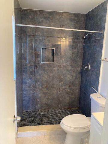 227 Castlewood Drive 207, North Palm Beach, FL 33408