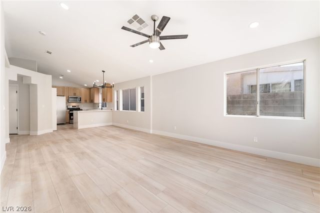 3925 Canyon Meadows Court, Las Vegas, NV 89129