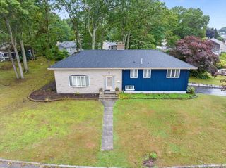 44 Fenmore Street, Fall River, MA 02723
