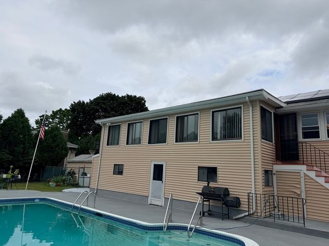 17 Valley Rd, Stoneham, MA 02180