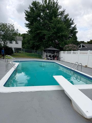 17 Valley Rd, Stoneham, MA 02180