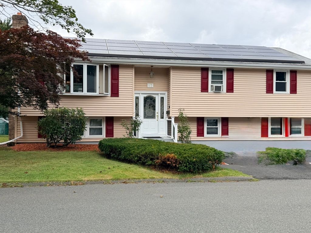 17 Valley Rd, Stoneham, MA 02180