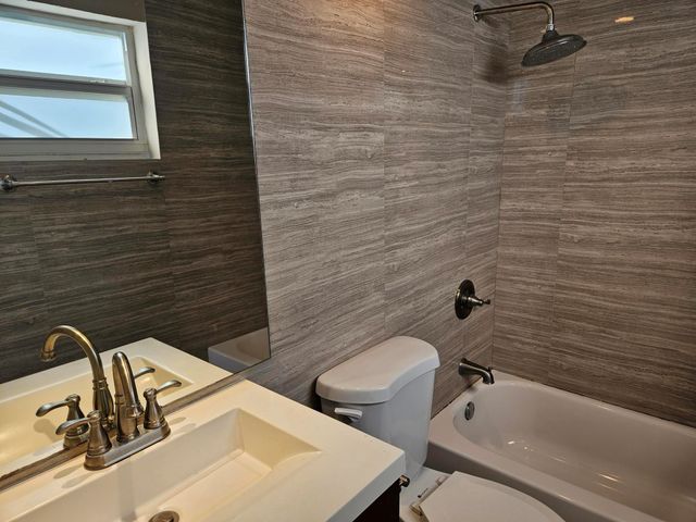 13655 NE 10th Ave 201, North Miami, FL 33161