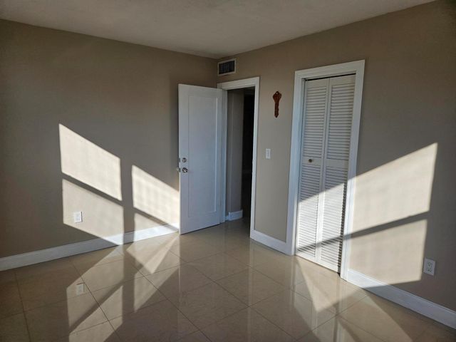 13655 NE 10th Ave 201, North Miami, FL 33161