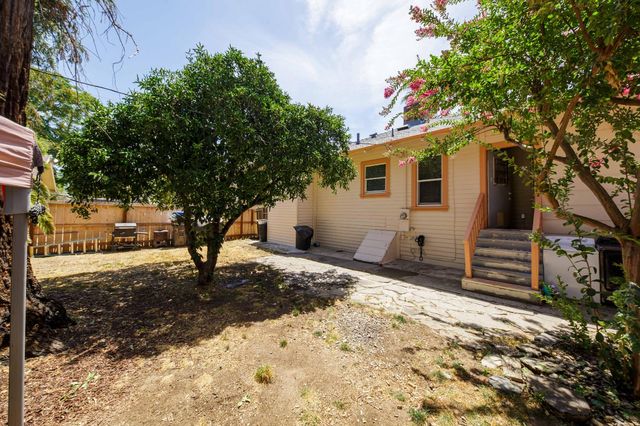 625 W Poplar St, Stockton, CA 95203