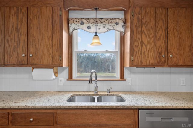 1529 Bateman Bridge, Forest, VA 24551