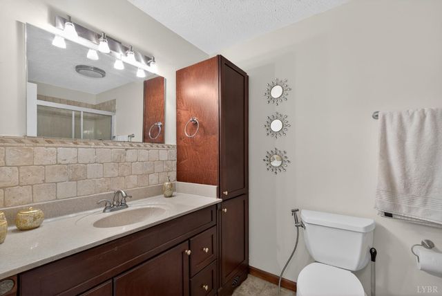 1529 Bateman Bridge, Forest, VA 24551