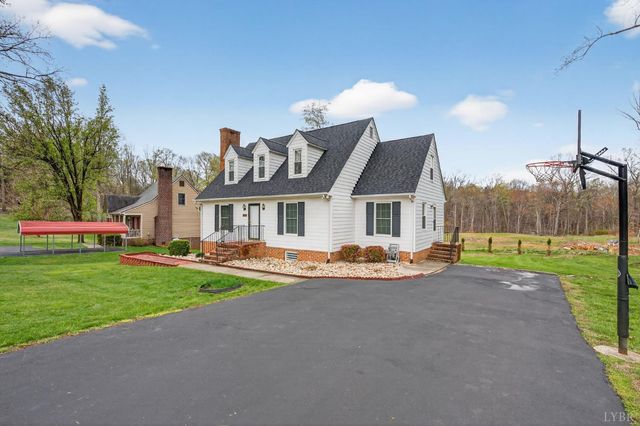 1529 Bateman Bridge, Forest, VA 24551