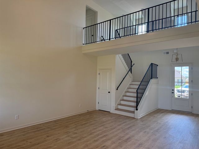 65 HIDDEN FIELD CV, Oakland, TN 38060