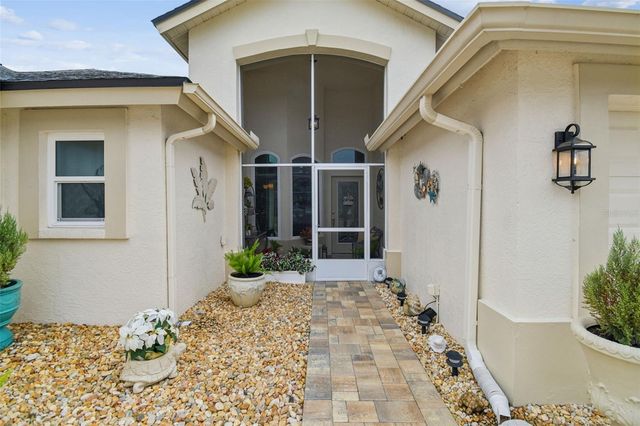 3216 FOX SQUIRREL LANE, Valrico, FL 33596